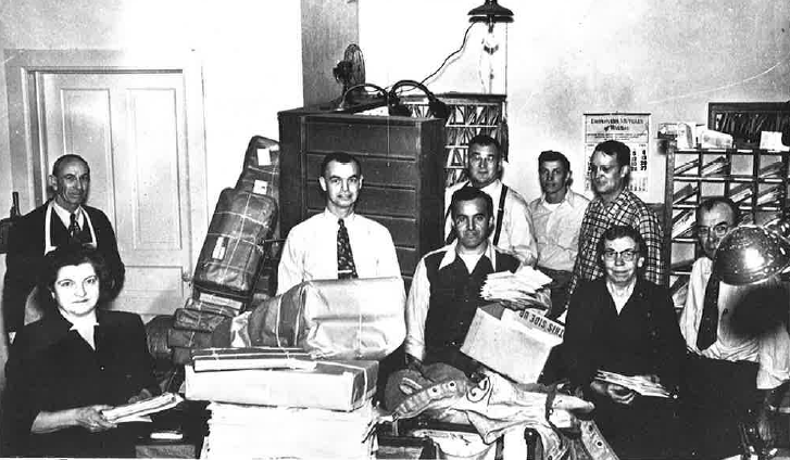 Post Office Employees in 1952