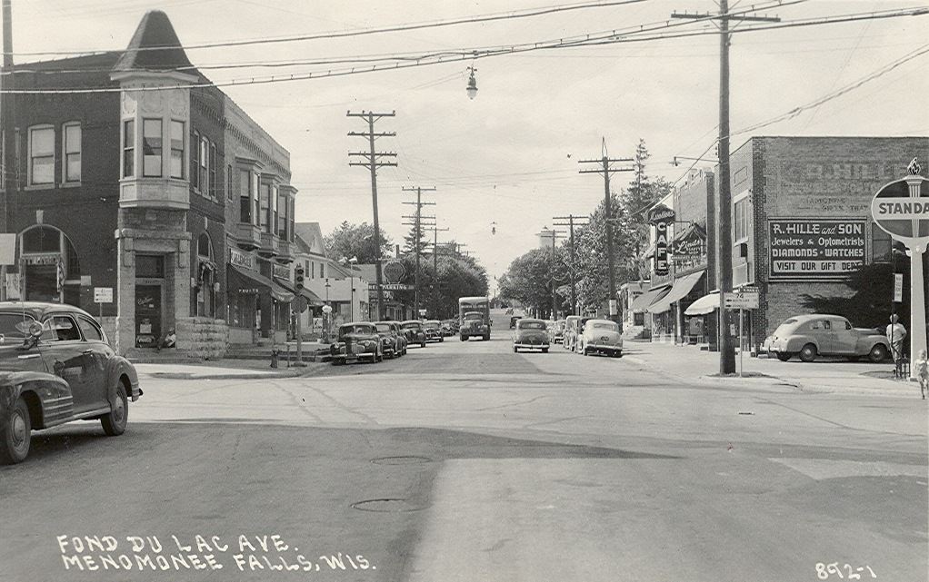 Appleton Ave. and Main Street looking NW.  Bank of Memories now on Left